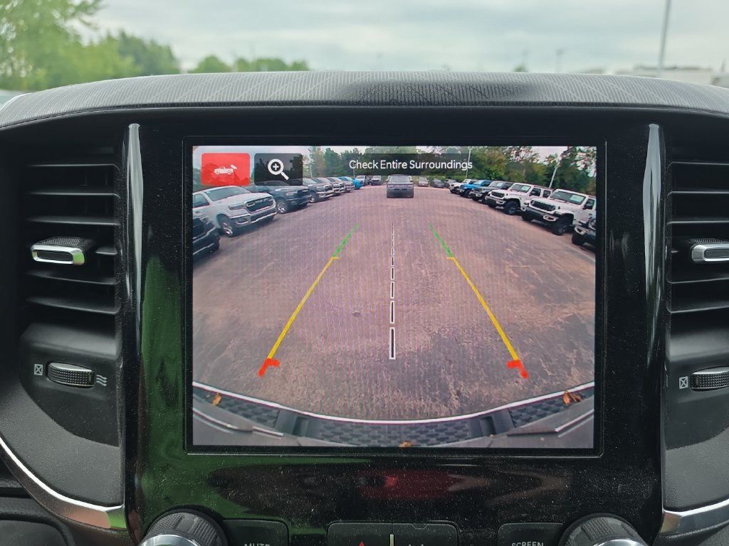 Used 2025 RAM 1500 Big Horn AWD/4WD image 18