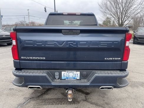 Used 2020 Chevrolet Silverado 1500 Custom w/ Custom Value Package image 6