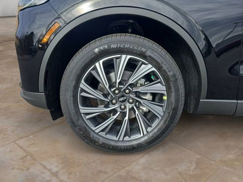 New 2026 Lincoln Aviator AWD image 14