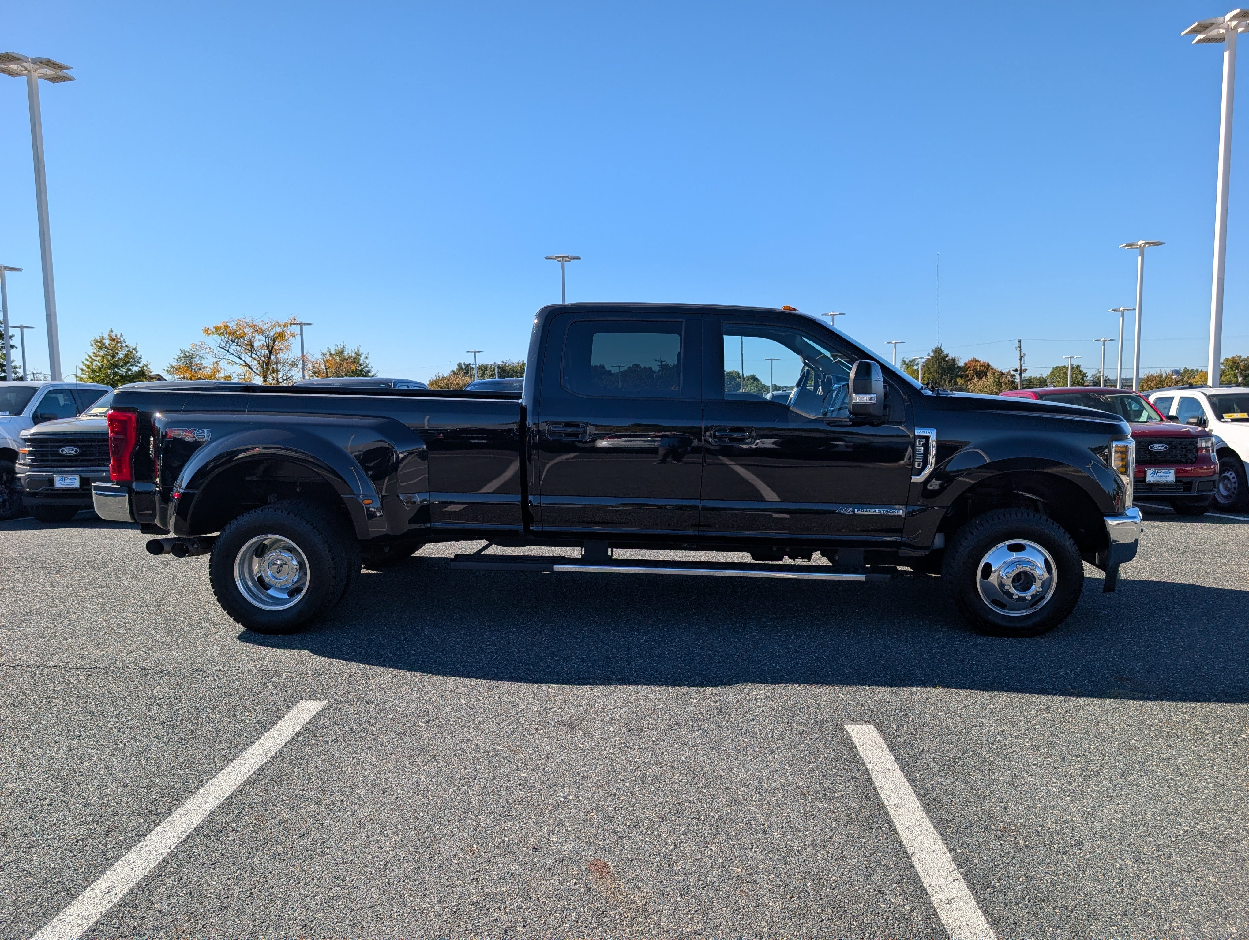Certified 2018 Ford F350 Lariat w/ Tow Technology Bundle AWD/4WD image 3
