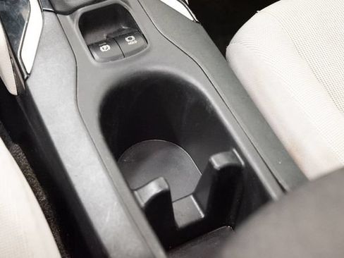 Used 2024 Toyota Corolla Cross L FWD image 52