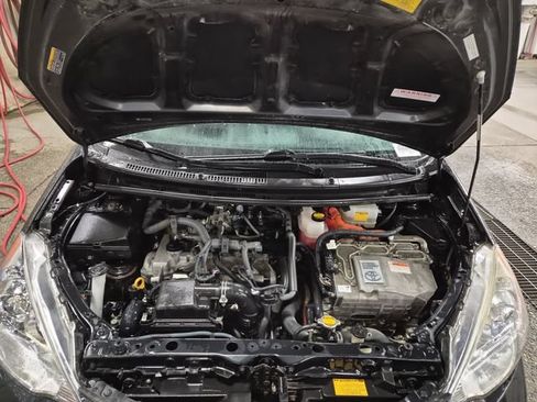Used 2014 Toyota Prius C One FWD image 23