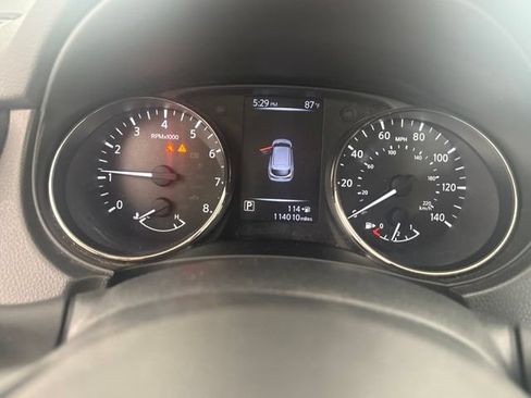 Used 2017 Nissan Rogue Sport SV w/ SV Premium Package AWD/4WD image 4
