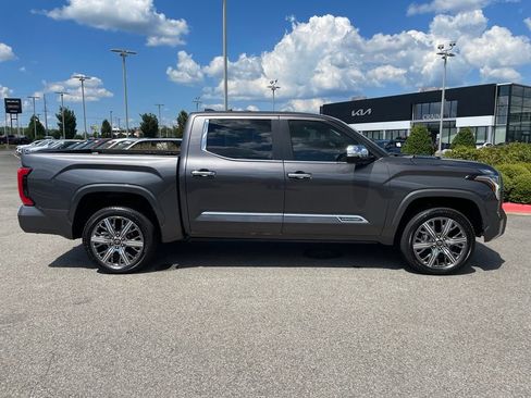 Used 2024 Toyota Tundra Capstone AWD/4WD image 9