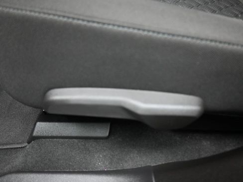 Used 2020 Chevrolet Blazer LT image 30