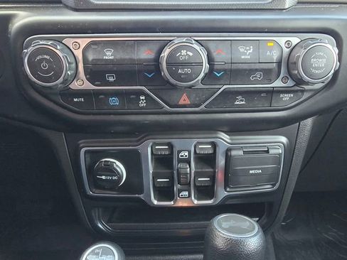 Used 2023 Jeep Wrangler Unlimited w/ 8.4" Radio Group AWD/4WD image 22