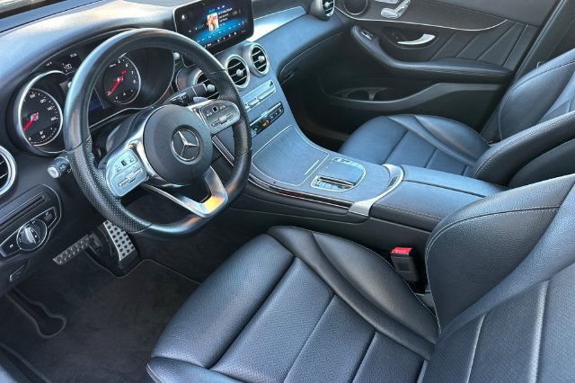 Used 2022 Mercedes-Benz GLC 300 4MATIC image 11