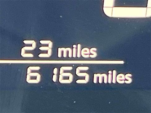 Used 2025 Nissan Kicks SV w/ Illumination Package image 26