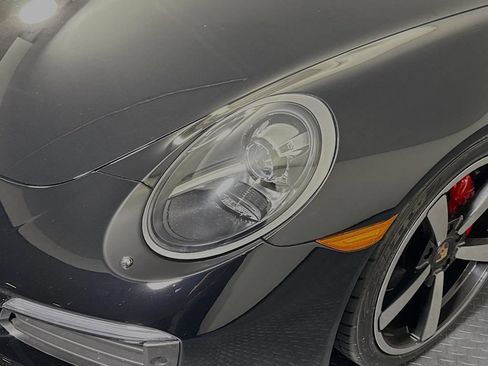 Used 2017 Porsche 911 Carrera RWD image 22