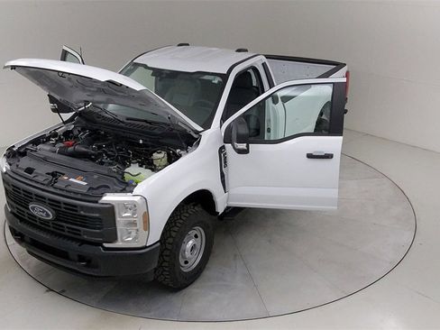 New 2026 Ford F250 XL w/ XL Off-Road Package image 38
