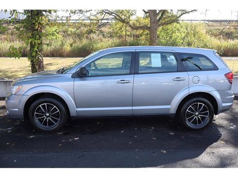 Used 2015 Dodge Journey FWD image 4