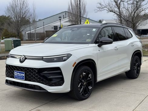 New 2026 Volkswagen Tiguan SE R-Line image 4