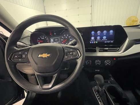 Used 2024 Chevrolet Trax LS w/ Driver Confidence Package FWD image 32