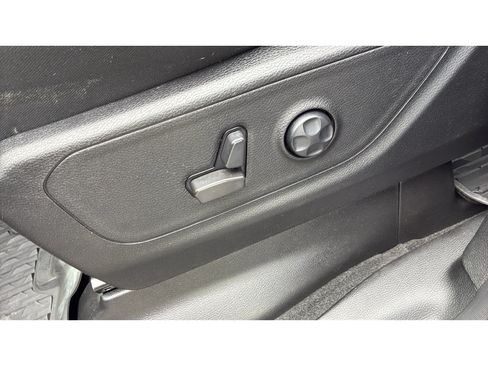 Used 2021 RAM 1500 Big Horn AWD/4WD image 12