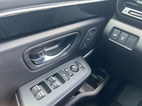 Used 2025 Honda Pilot EX-L image 10