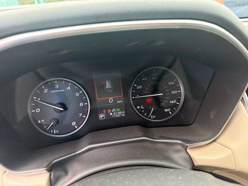 Used 2020 Subaru Outback Limited XT w/ Popular Package #2 AWD/4WD image 2
