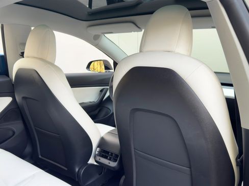 Used 2019 Tesla Model 3 Standard Range Plus image 33