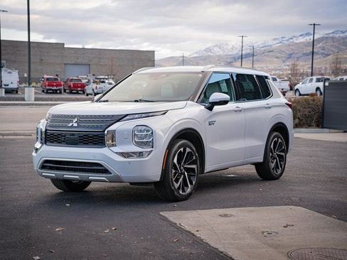 Used 2023 Mitsubishi Outlander SEL image 12