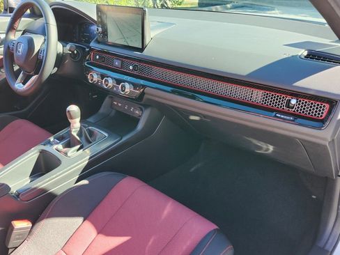 Certified 2025 Honda Civic Si image 13