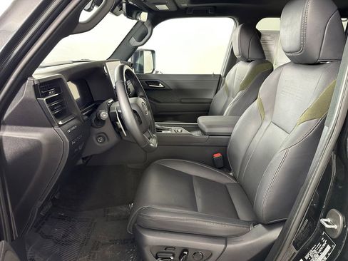 Used 2024 Lexus GX 550 AWD/4WD image 17