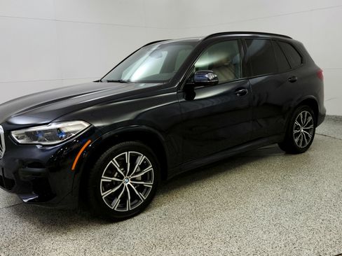 Used 2023 BMW X5 xDrive40i w/ Executive Package AWD/4WD image 3
