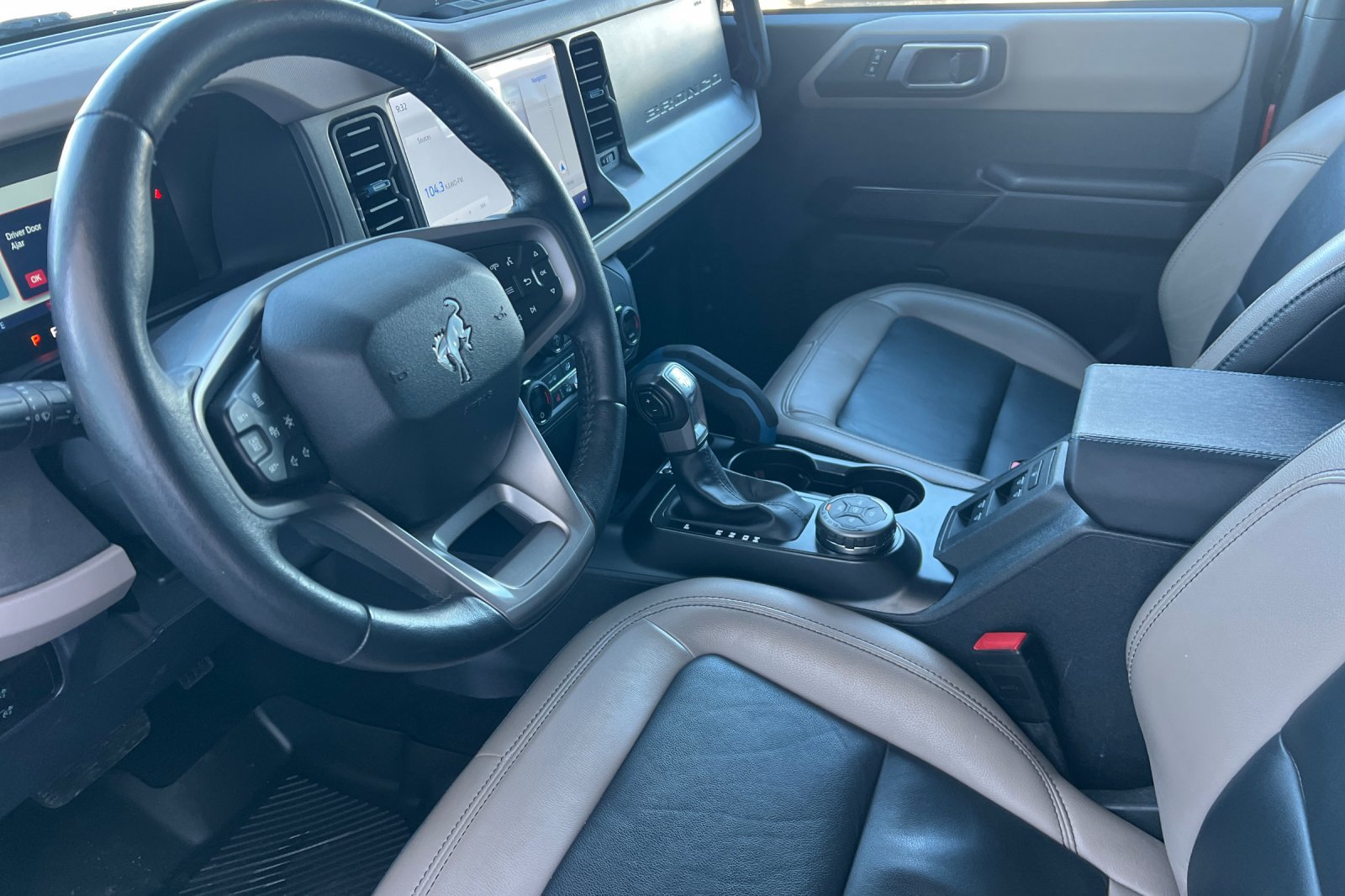 Used 2024 Ford Bronco Wildtrak AWD/4WD image 11