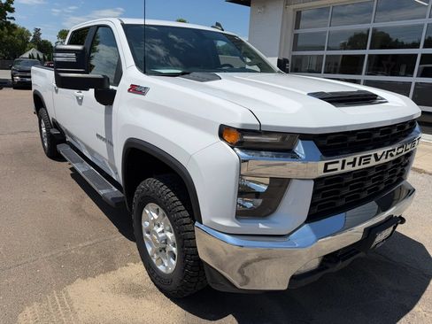 Used 2023 Chevrolet Silverado 2500 LT w/ Convenience Package AWD/4WD image 2