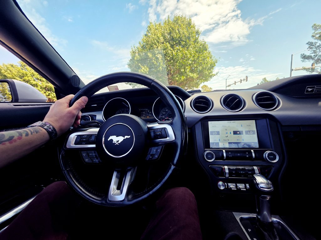 Used 2020 Ford Mustang Premium RWD image 32