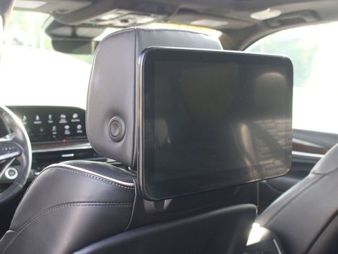 Used 2021 Cadillac Escalade ESV Sport Platinum AWD/4WD image 34