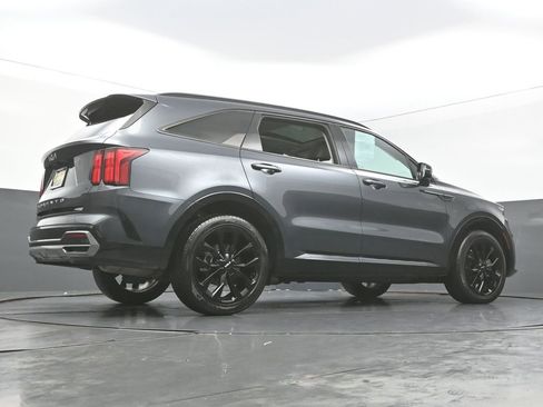 Used 2022 Kia Sorento SX image 48