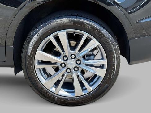 Used 2023 Cadillac XT5 Premium Luxury w/ Technology Package AWD/4WD image 13