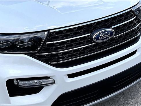 Certified 2023 Ford Explorer XLT w/ Equipment Group 202A AWD/4WD image 31