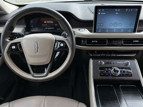 Used 2021 Lincoln Aviator Reserve w/ Elements Package Plus image 12