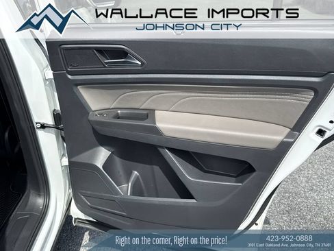 Used 2022 Volkswagen Atlas SEL Premium AWD/4WD image 40