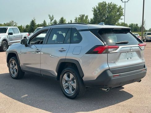 Used 2025 Toyota RAV4 XLE AWD/4WD image 5