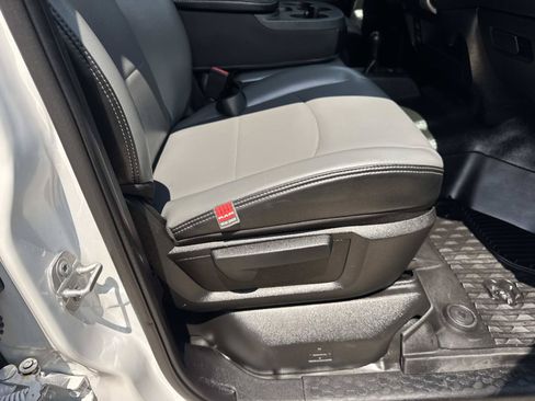 Used 2021 RAM 2500 Tradesman AWD/4WD image 11