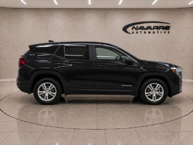Used 2024 GMC Terrain SLE FWD image 8