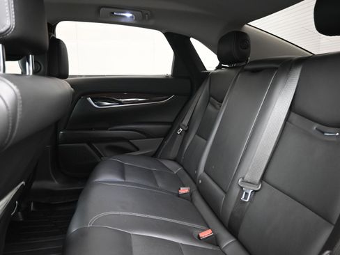 Used 2014 Cadillac XTS Luxury w/ Driver Awareness Package FWD image 21
