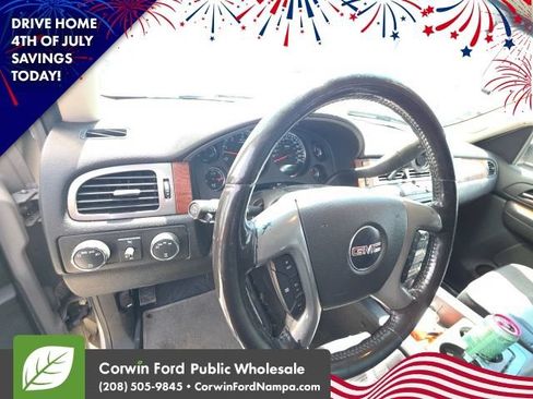 Used 2008 GMC Yukon SLE w/ Convenience Package AWD/4WD image 12