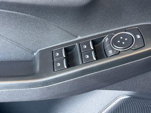 Used 2022 Ford Escape SEL w/ Technology Package FWD image 12