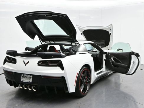 Used 2014 Chevrolet Corvette Stingray Coupe image 39