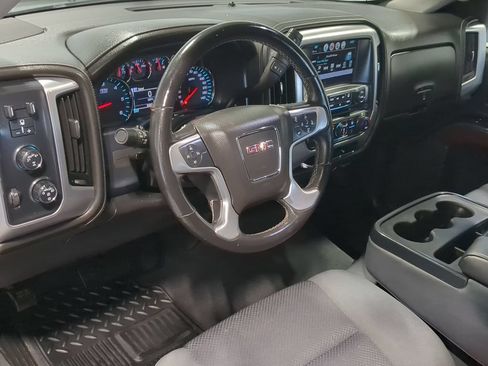 Used 2019 GMC Sierra 1500 SLE w/ SLE Value Package AWD/4WD image 12