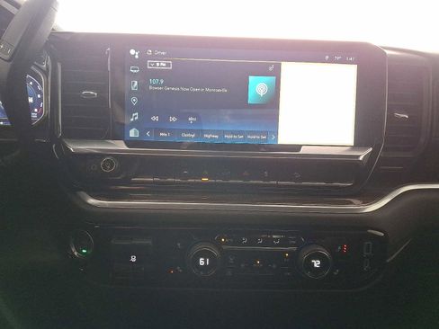 Used 2023 Chevrolet Silverado 1500 RST image 16