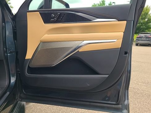 Used 2026 Cadillac Escalade IQ Sport 2 AWD/4WD image 27