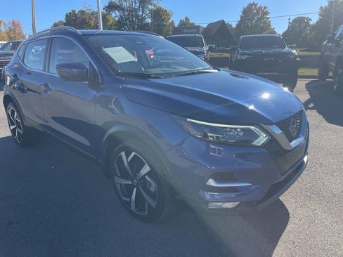 Used 2020 Nissan Rogue Sport SL w/ Premium Package image 7