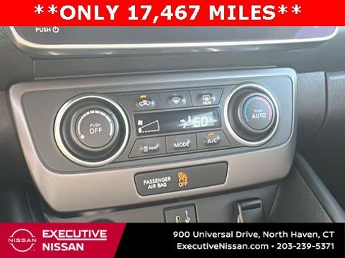 Certified 2023 Nissan Leaf S image 17