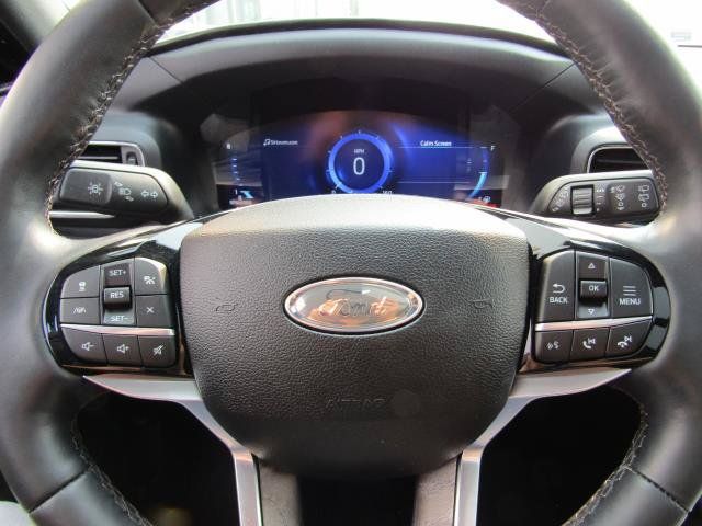 Certified 2022 Ford Explorer Platinum w/ Equipment Group 601A AWD/4WD image 23