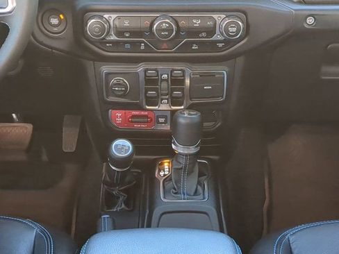 Used 2023 Jeep Wrangler Unlimited Rubicon 4xe image 18