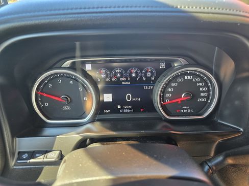 Used 2019 Chevrolet Silverado 1500 High Country image 13