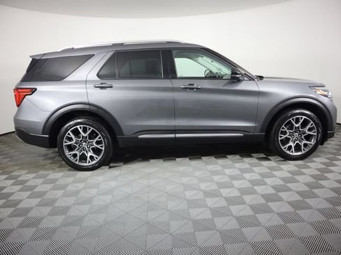 Used 2025 Ford Explorer Platinum w/ Ultimate Package AWD/4WD image 2